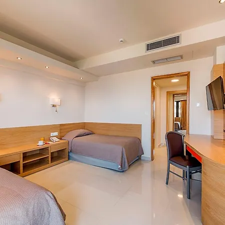 Esperos Mare & Ξενοδοχείο 4*
